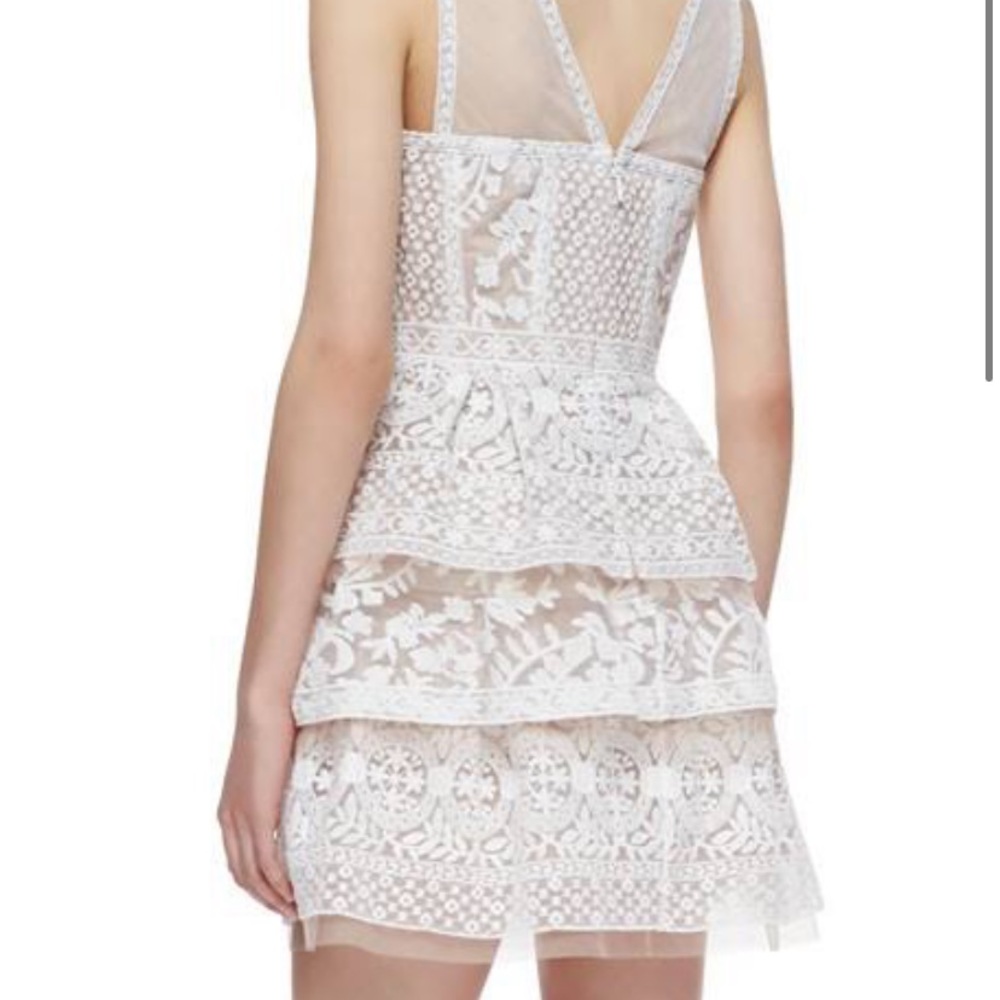 BCBGMAXAZRIA ‘Fola’ Lace Tiered Mini Dress